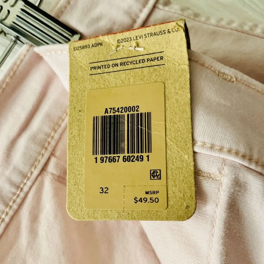 Levi’s Utility Shorts Women’s‎ 32 Light Blush Pink 90s Mid Rise Pockets Stretch